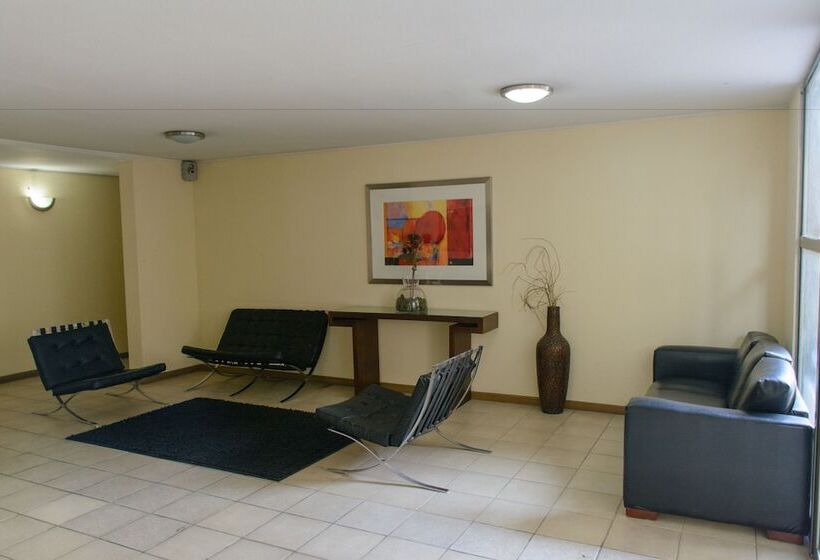 Departamentos Torre San Isidro