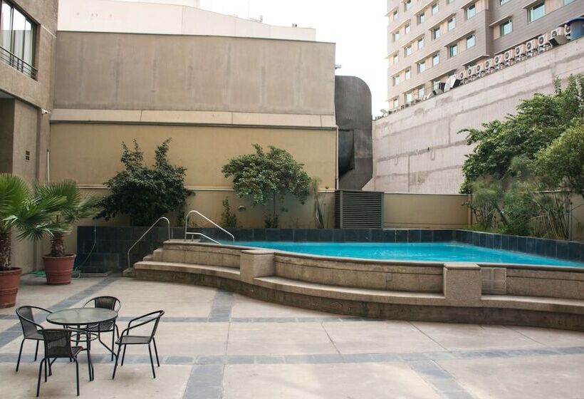 Departamentos Torre San Isidro