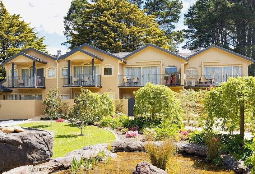 Falls Mountain Retreat