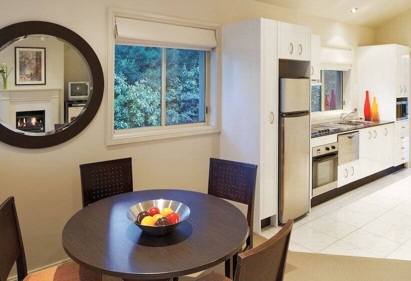 Falls Mountain Retreat