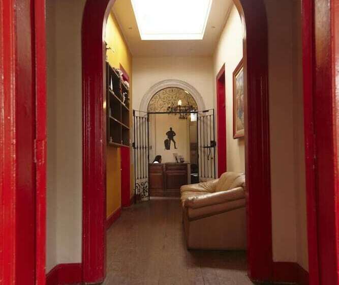 Flying Dog Backpackers Hostel