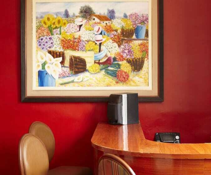 Flying Dog Backpackers Hostel