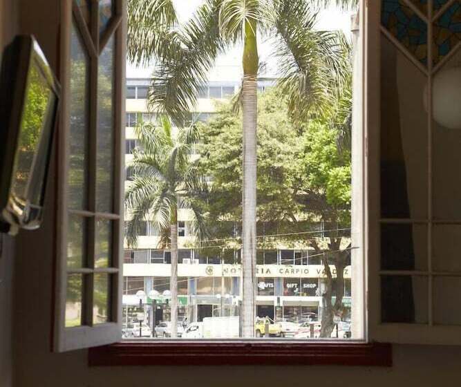 Flying Dog Backpackers Hostel