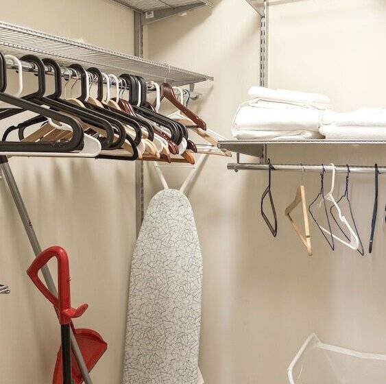 Fully Furnished Apartment In Washington Near Logan Circle