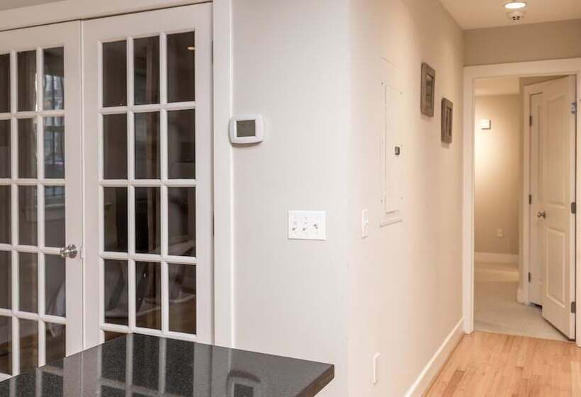 Fully Furnished Apartment In Washington Near Logan Circle