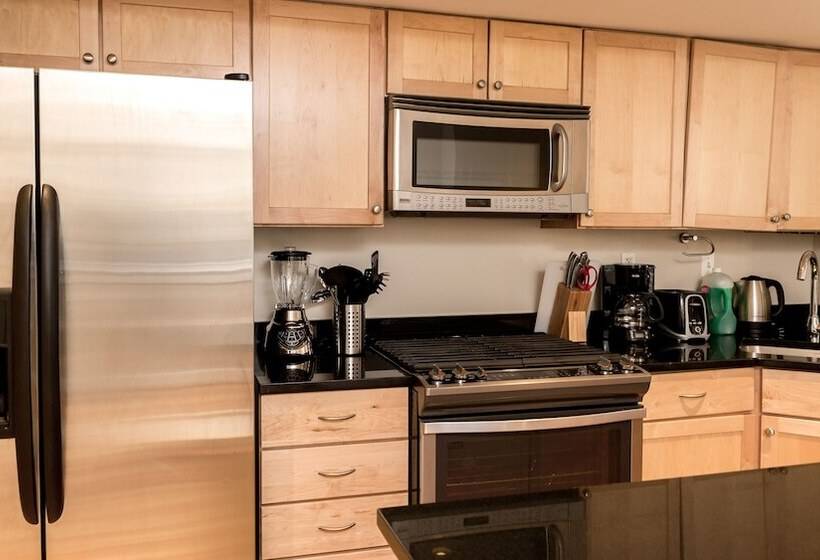 Fully Furnished Apartment In Washington Near Logan Circle