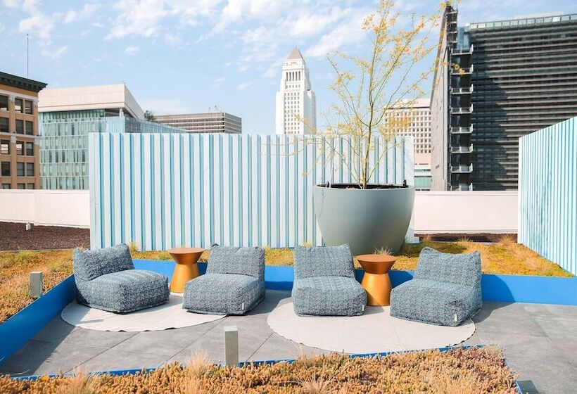 Fully Furnished Suites Near Little Tokyo