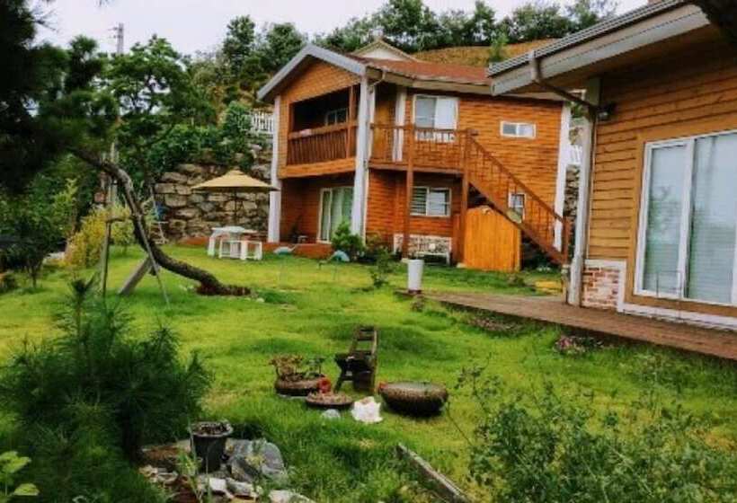 Ganghwado Gold View Pension