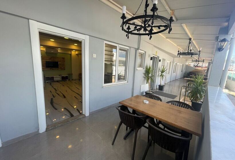 Garden Butik & Apart Hotel Akbuk