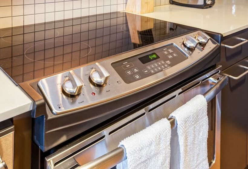 Heaven On Downtown La