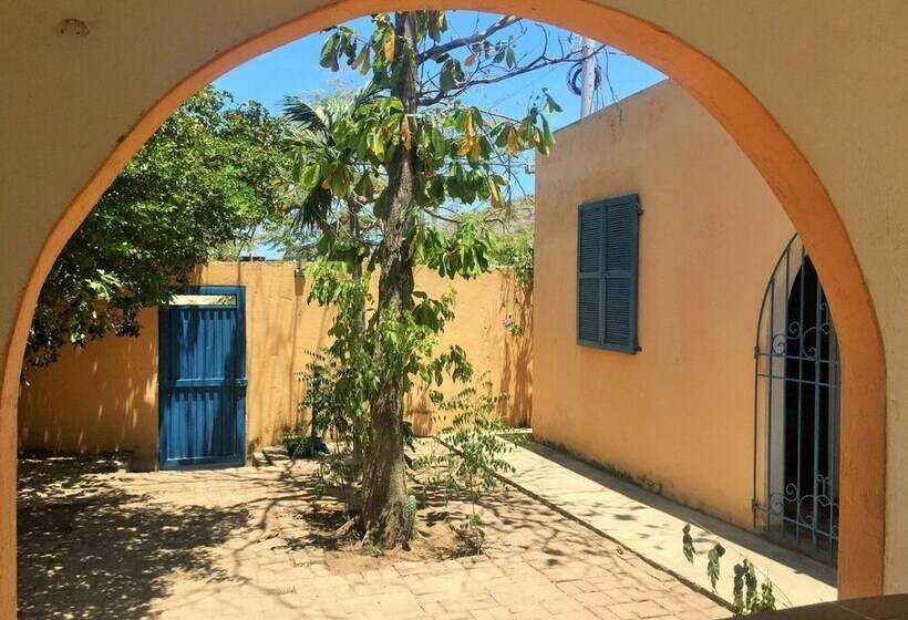 Hostal Hábitat Coral