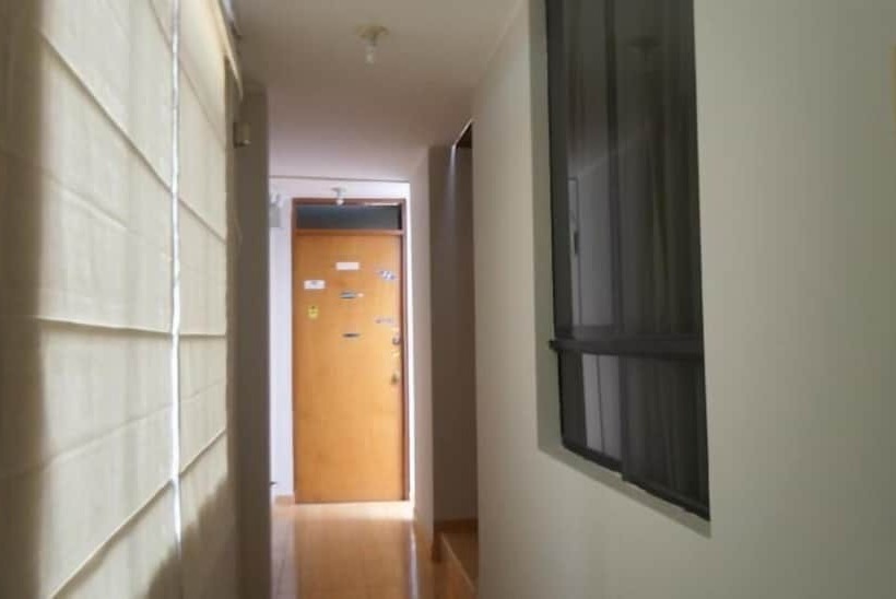 簡易ホテル Javi's Rooms