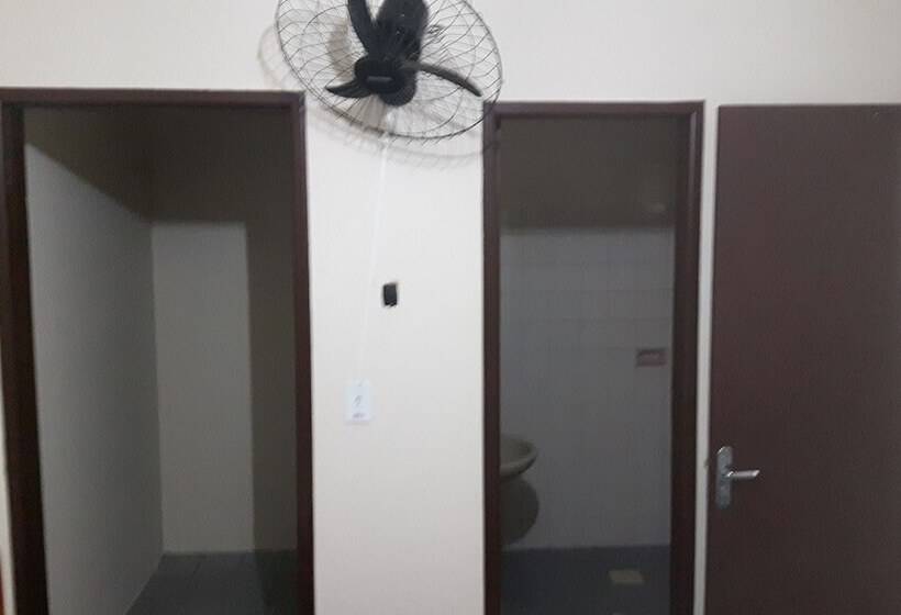 Hostel Retiro Do Sagui