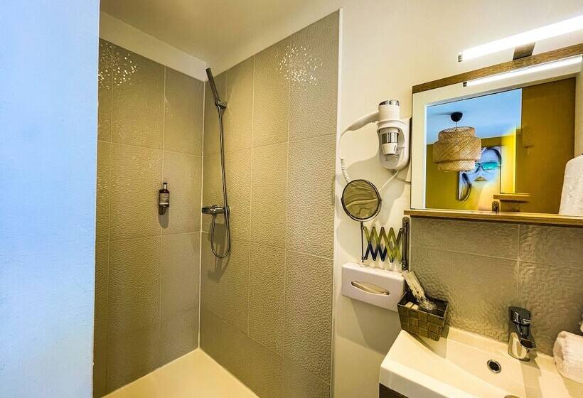 בית מלון כפרי Eden Cassis