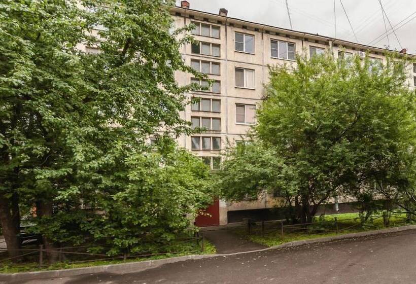 호텔 Fresh Apartment On Varshavskaya 61