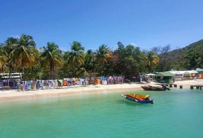 فندق Gingerbread Suites