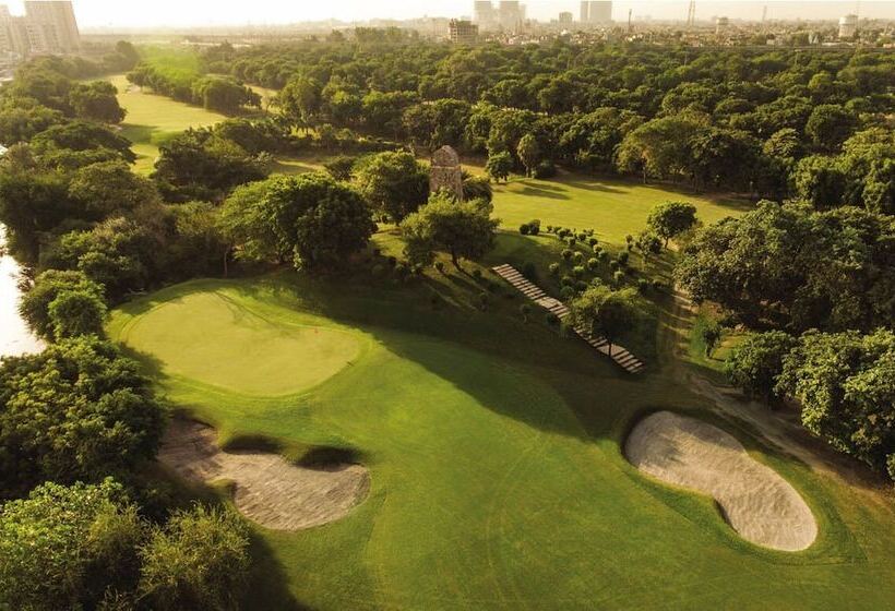 Отель Gray Saffron