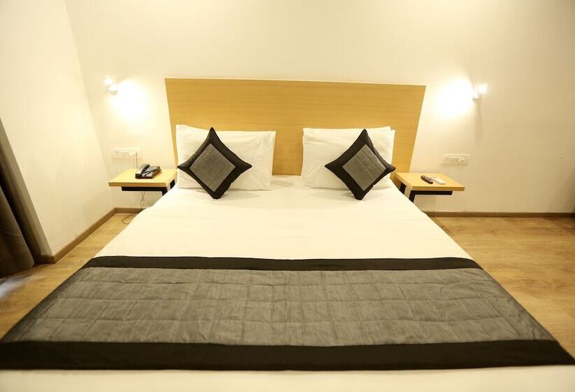 Отель Gray Saffron