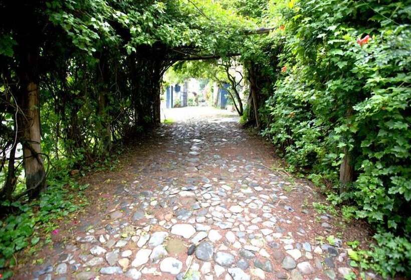 هتل Hacienda La Carriona