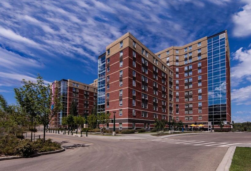 ホテル Macewan University Residence