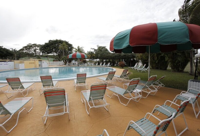 هتل Miami Everglades Rv Resort