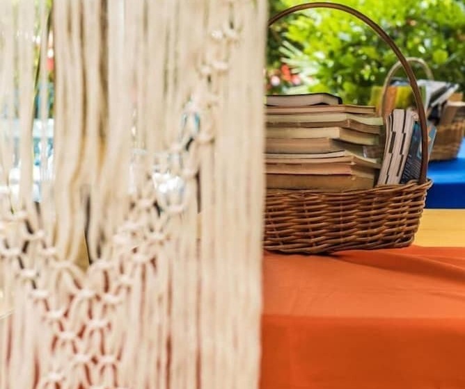 ホテル Pousada Liras Da Poesia