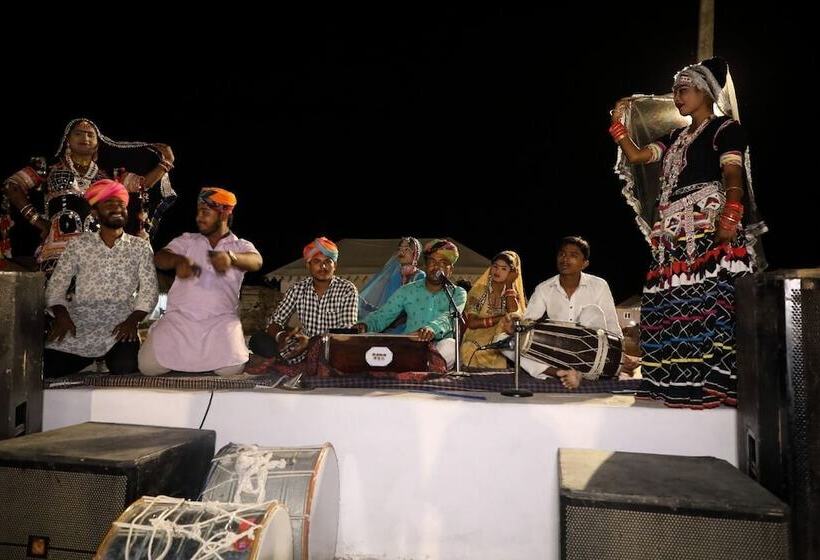 酒店 Tokyo Desert Camp