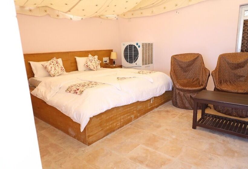 酒店 Tokyo Desert Camp