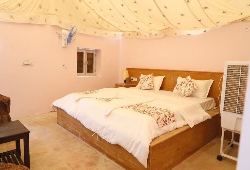 酒店 Tokyo Desert Camp