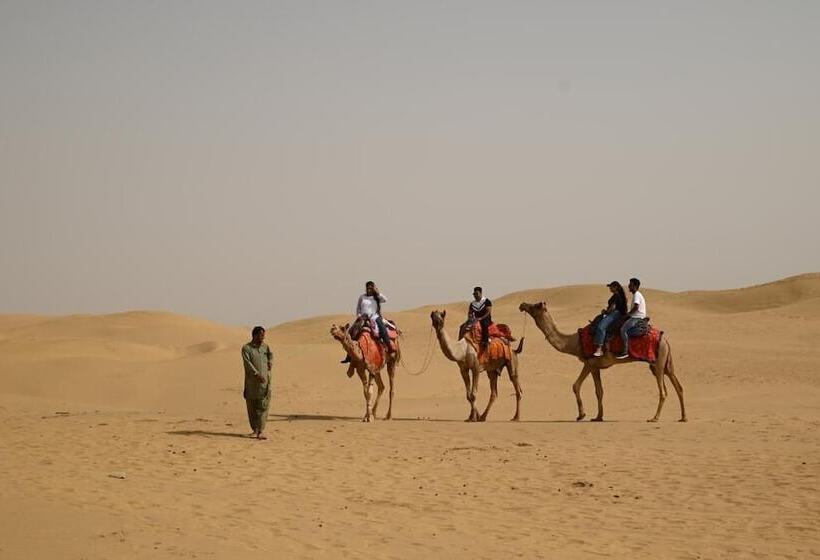فندق The Captain Desert Camp