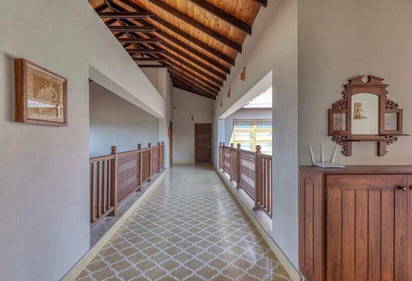 ホテル The Kutchh Courtyard