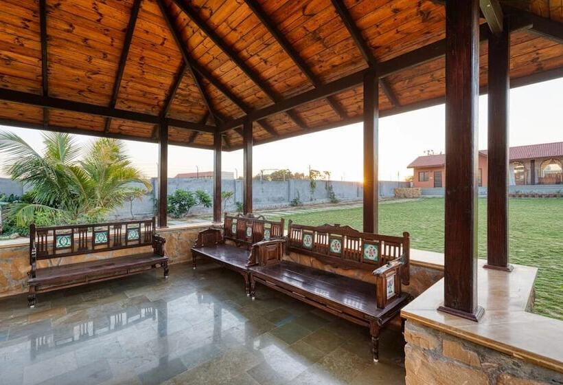 ホテル The Kutchh Courtyard