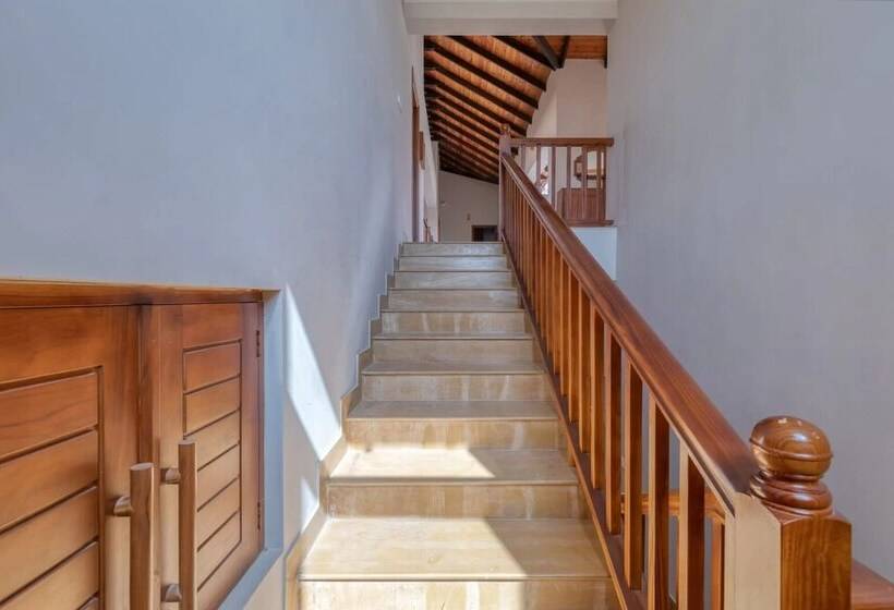 ホテル The Kutchh Courtyard