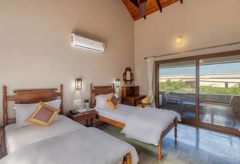 ホテル The Kutchh Courtyard