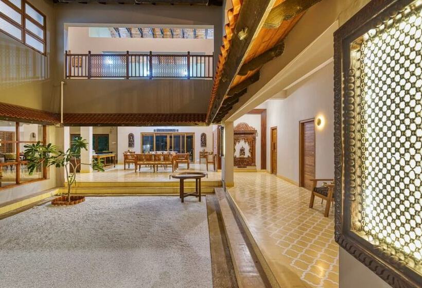 ホテル The Kutchh Courtyard