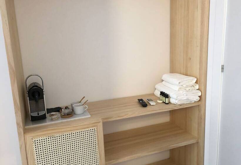 Отель The Mohouse Boutique Room