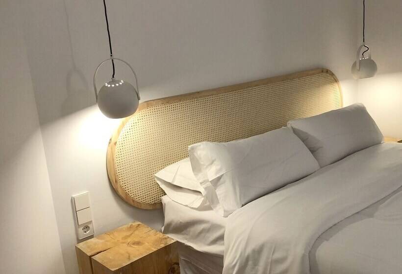 Отель The Mohouse Boutique Room