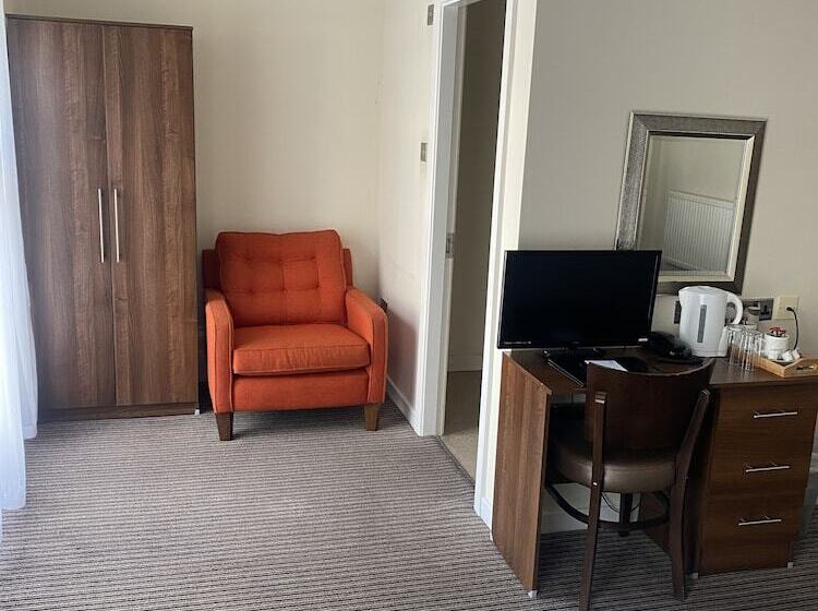 Отель The New Brighton