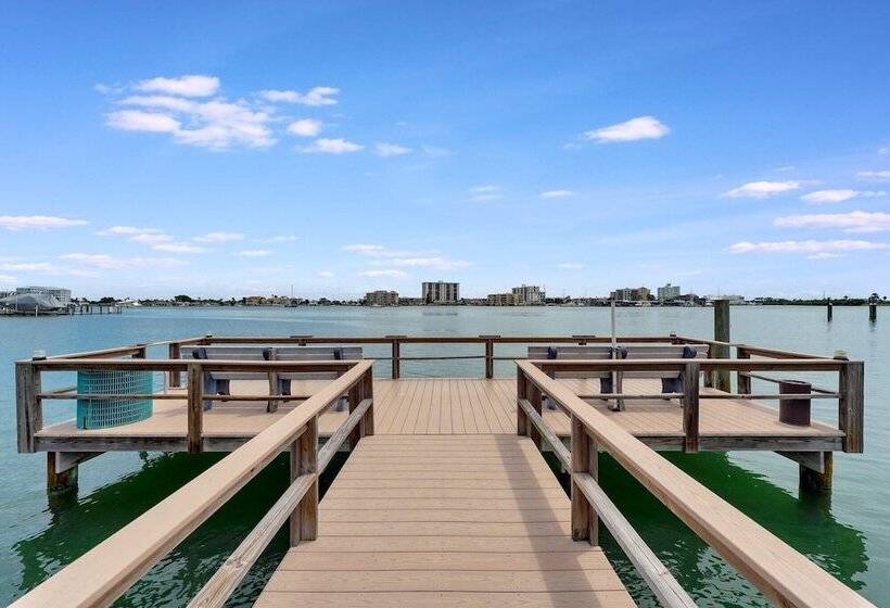 فندق The Seashell Suites