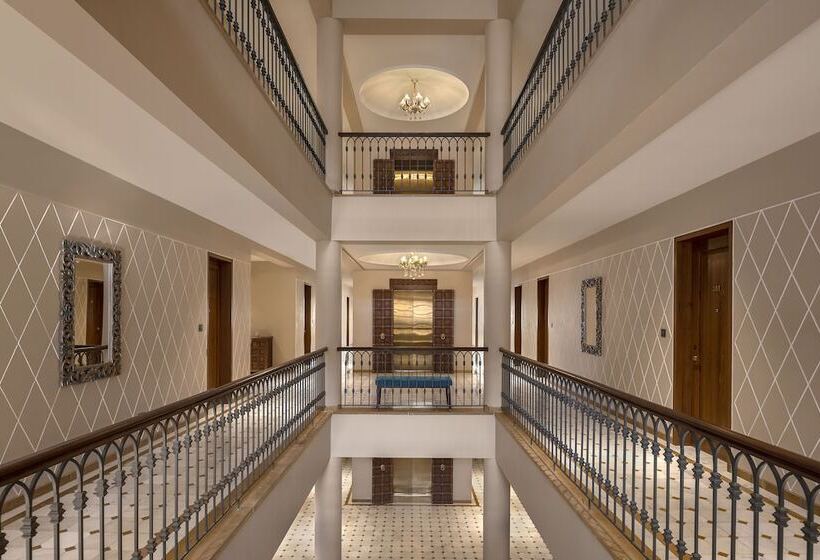 ホテル Time Square Resort & Spa, Bhuj