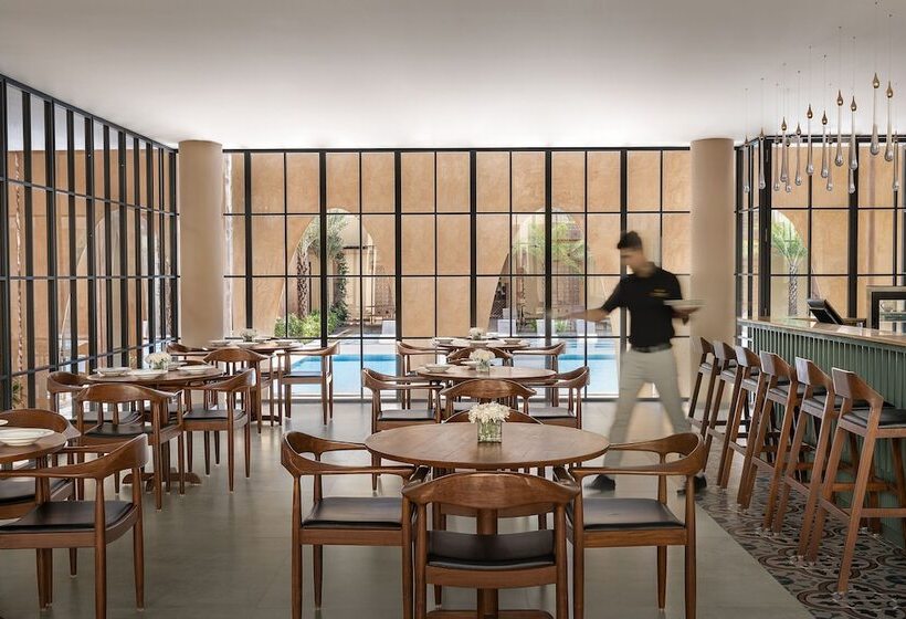 ホテル Time Square Resort & Spa, Bhuj