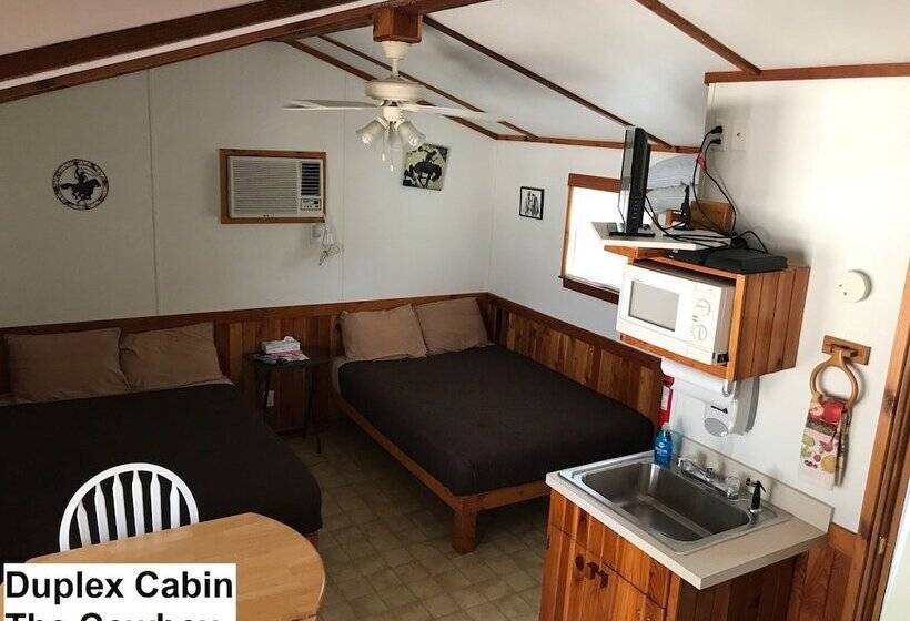 ホテル Top Of The Hill Rv Resort & Cabins