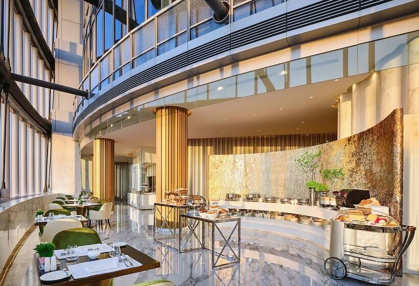 J Hotel, Shanghai Tower   Above All Else, Overlooking The Bund