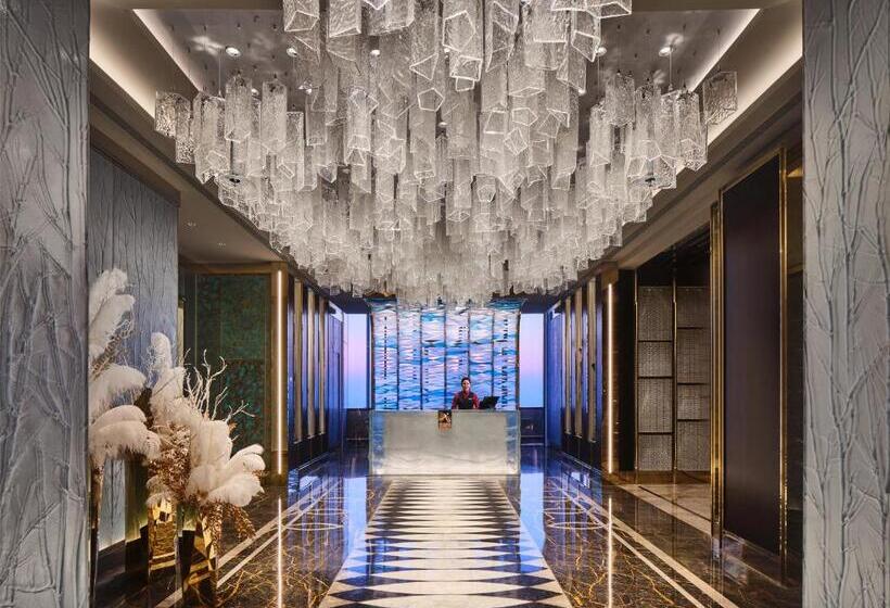 J Hotel, Shanghai Tower   Above All Else, Overlooking The Bund