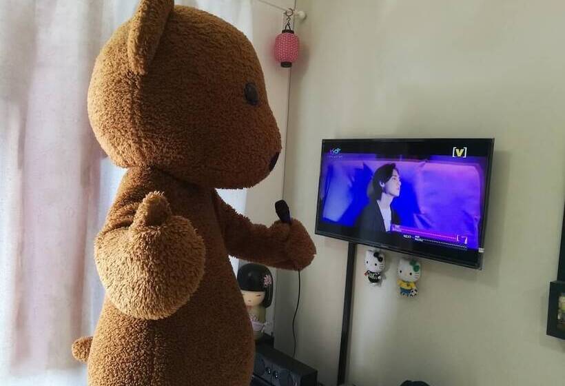 Japanese Home Hello Kitty Hostel