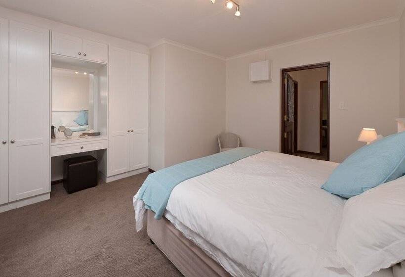 La Galinière Guest Cottages