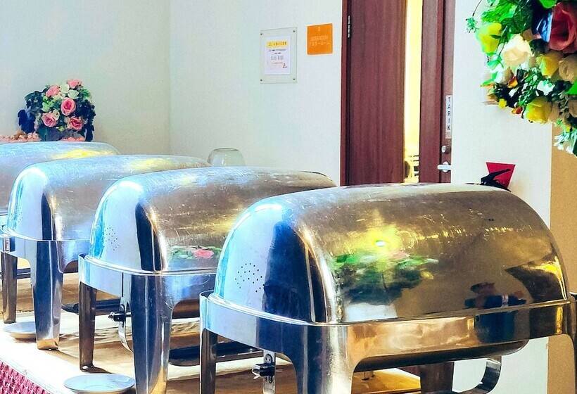 Le Premier Hotel Kota Deltamas