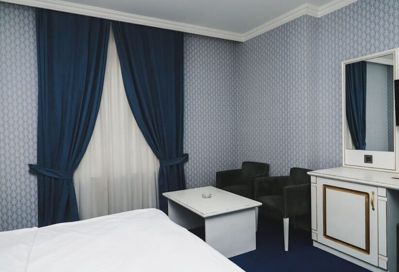 Maris Hotel Baku
