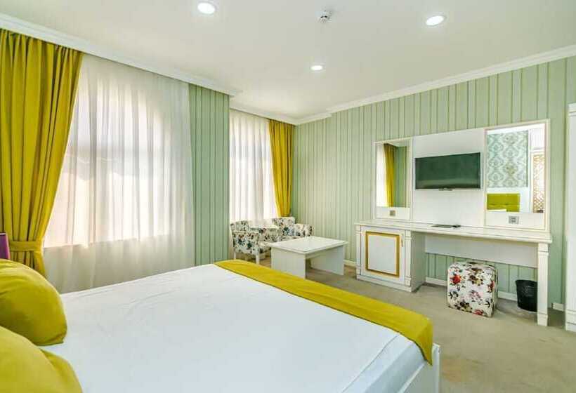Maris Hotel Baku