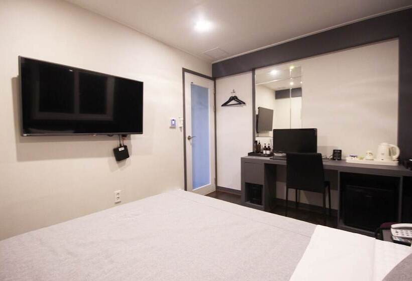 모텔 Busan Sajik Page